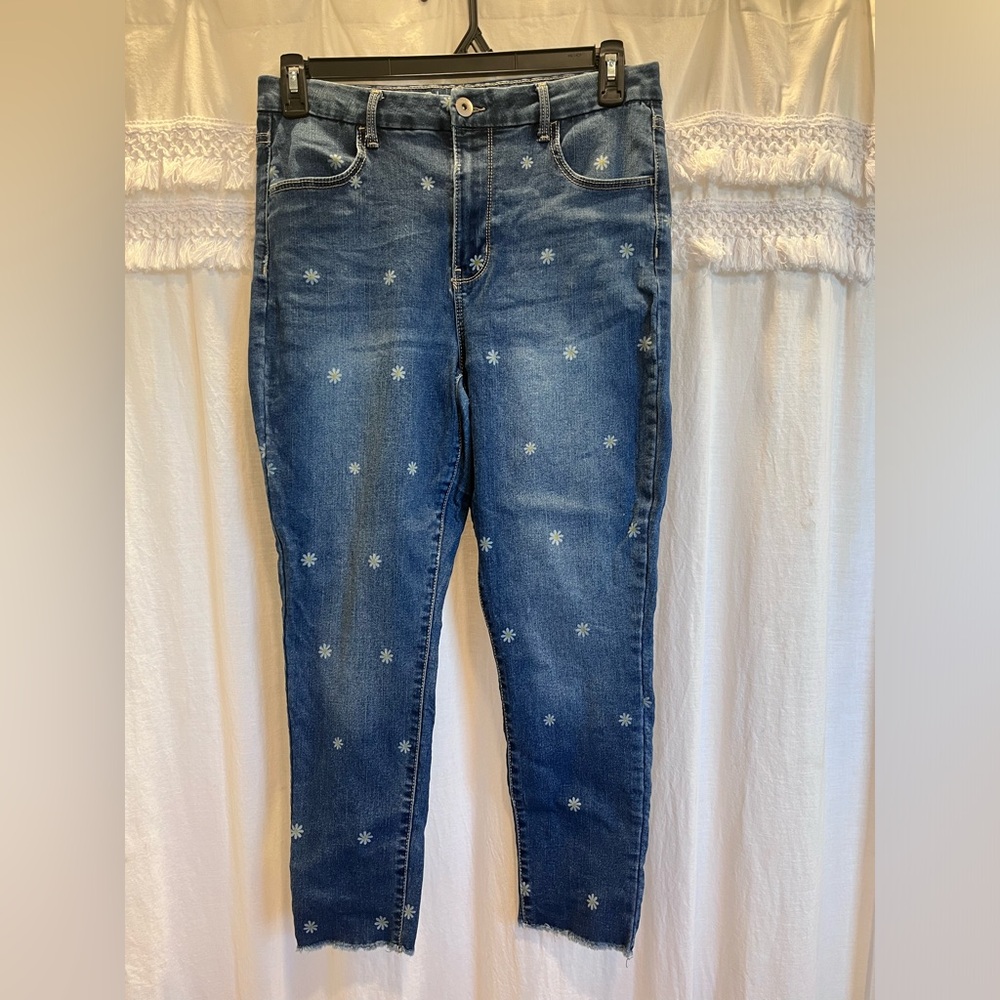 No Boundaries Blue Floral Skinny Jeans